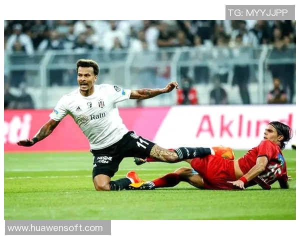 足球明星的辉煌与落寞人生：从巅峰到低谷的真实故事与反思